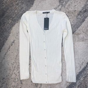 NWT NASTYGAL IVORY CARDIGAN SIZE 0 PEARL BUTTONS